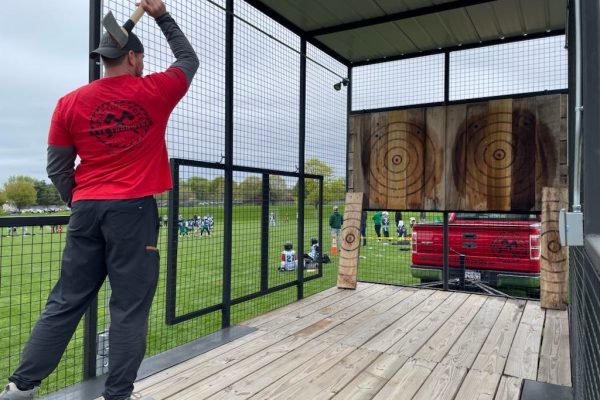 Mobile Axe Throwing in Chester County PA, Mobile Axe Throwing in malvern PA, Mobile Axe Throwing in Coatesville PA